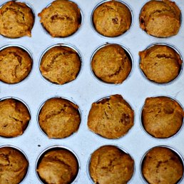 Pumpkin Applesauce Mini-Muffins
