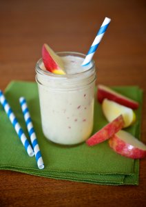 Apple Smoothie with Apple Pie Spice