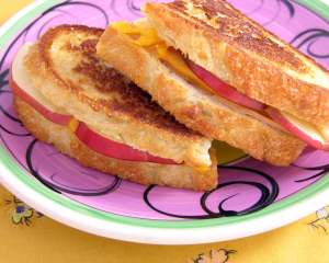 Grilled Cheese and Apple Sandwich