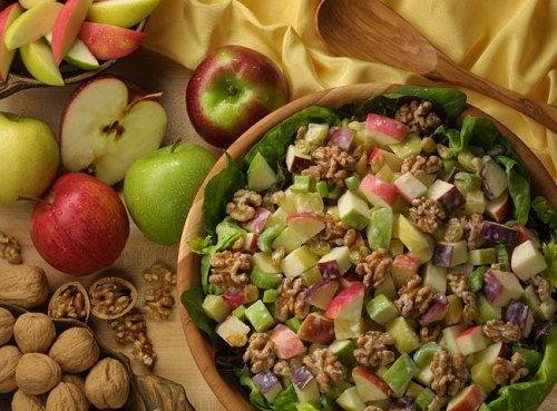 Here's a Delicious Cold Apple Waldorf Salad Recipe to Make!