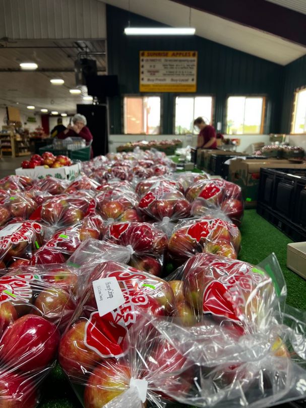 Don't Miss the Honeycrisp Apple SALE - last day Sunday Sept 21 from 9-5!🍎